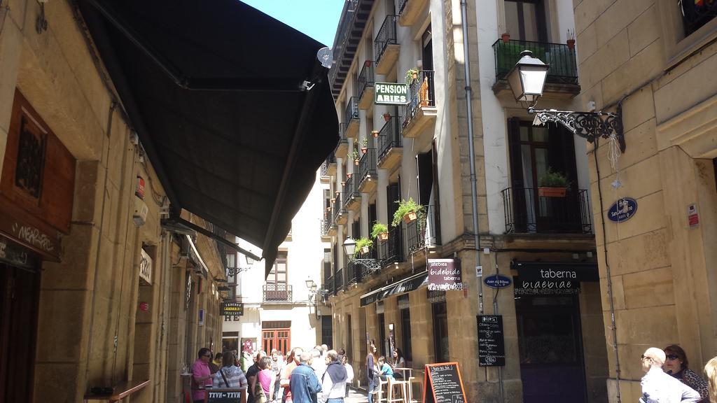 Pension Aries San Sebastián Exterior foto